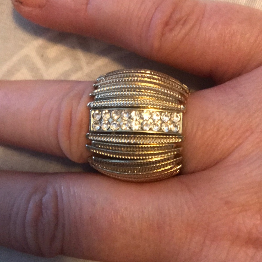 Bold stretch ring - Picture 2 of 8